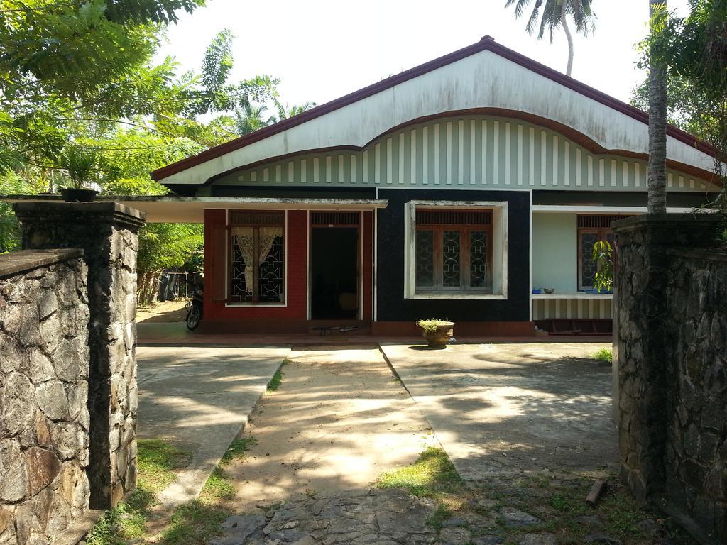 Ferienwohnung Lal House Hikkaduwa Exterior foto